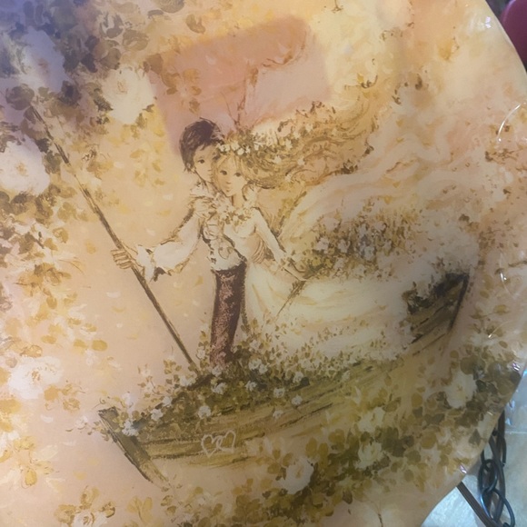 1970s FAB tray featuring an illustration of a flower child couple on a rowboat. - Picture 9 of 10